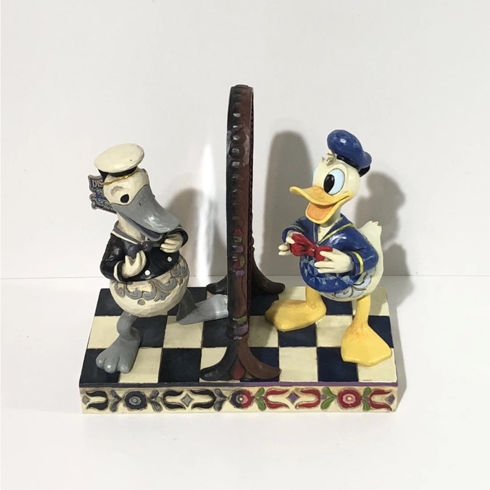 Jim Shore Donald Duck Handsome As Ever Disney Showcase Collection